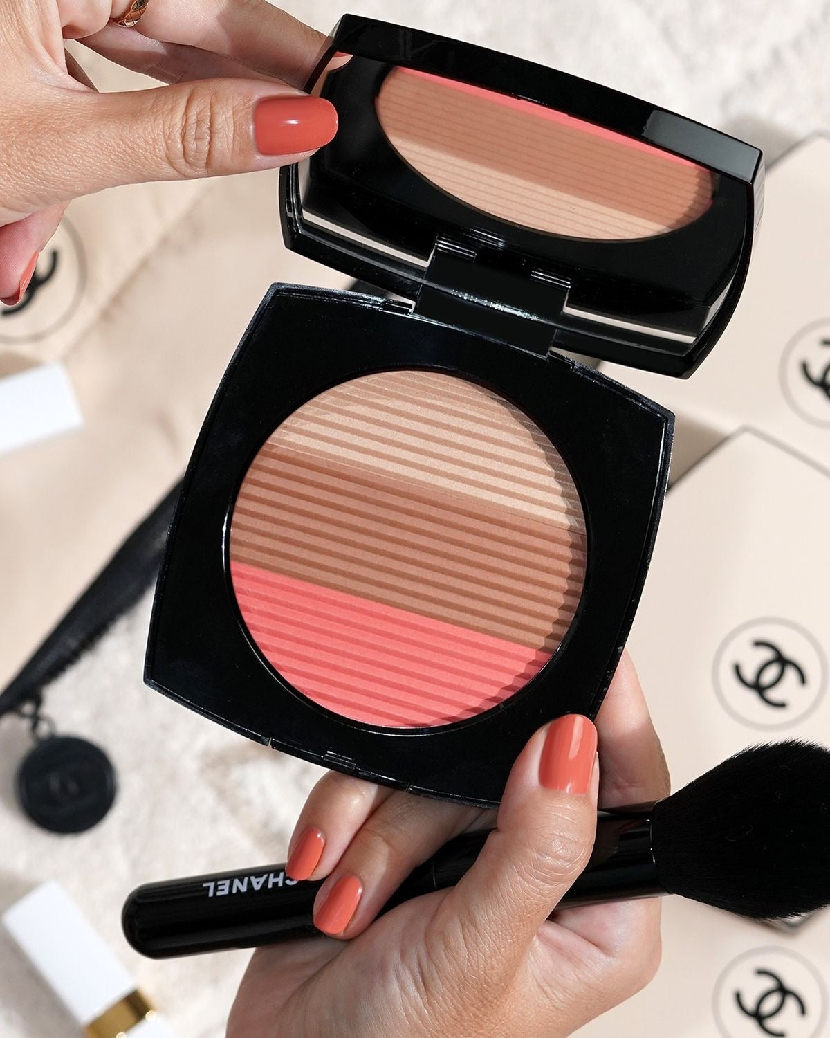 CHANEL Les Beiges Healthy Glow Sun-Kissed Powder