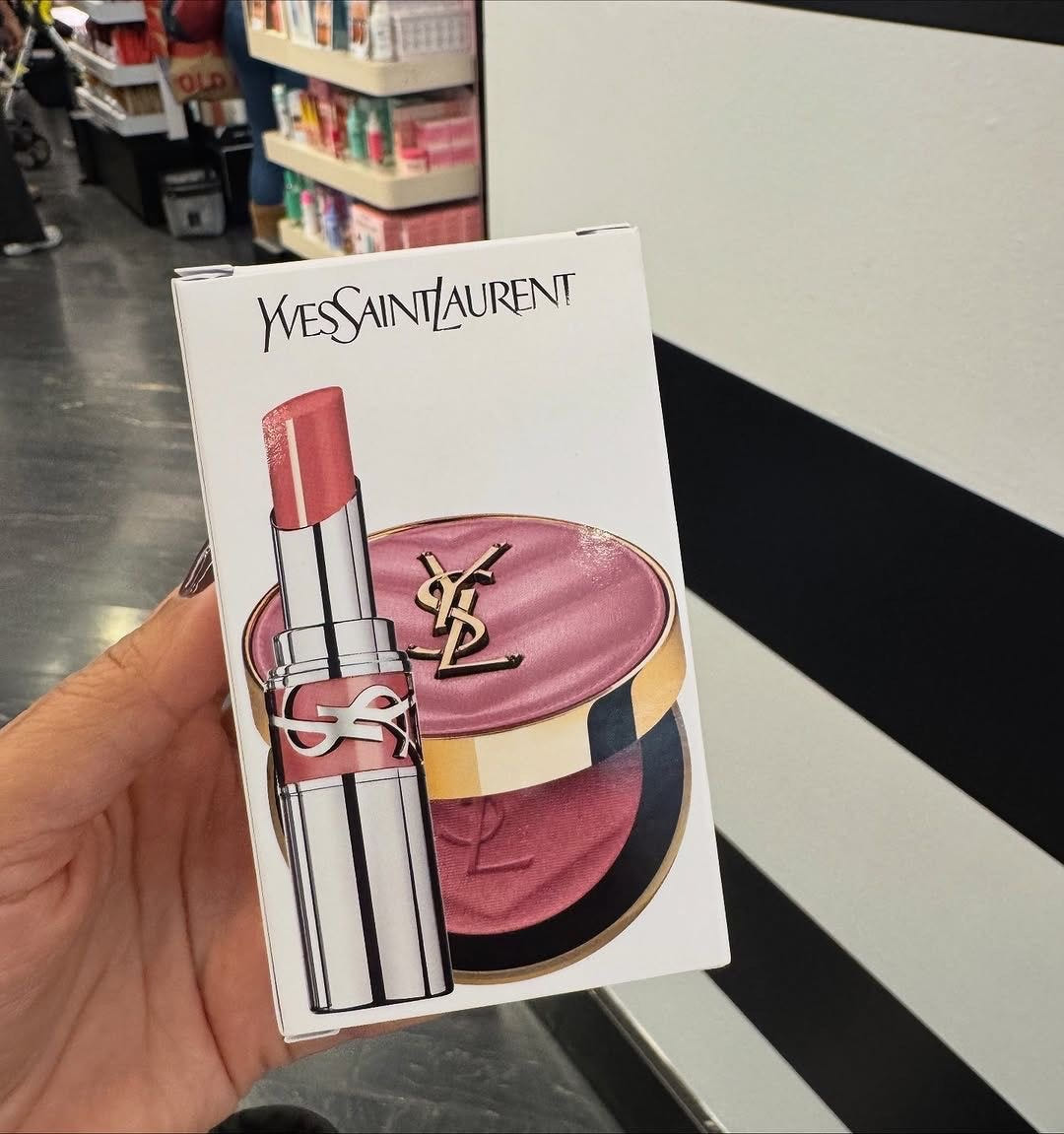 40% off ♥️ MAKE ME BLUSH AND YSL LOVESHINE HOLIDAY GIFT SET