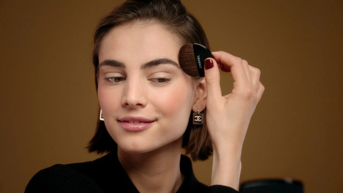CHANEL Joues Contraste Powder Blush- Rose ET MAUVE