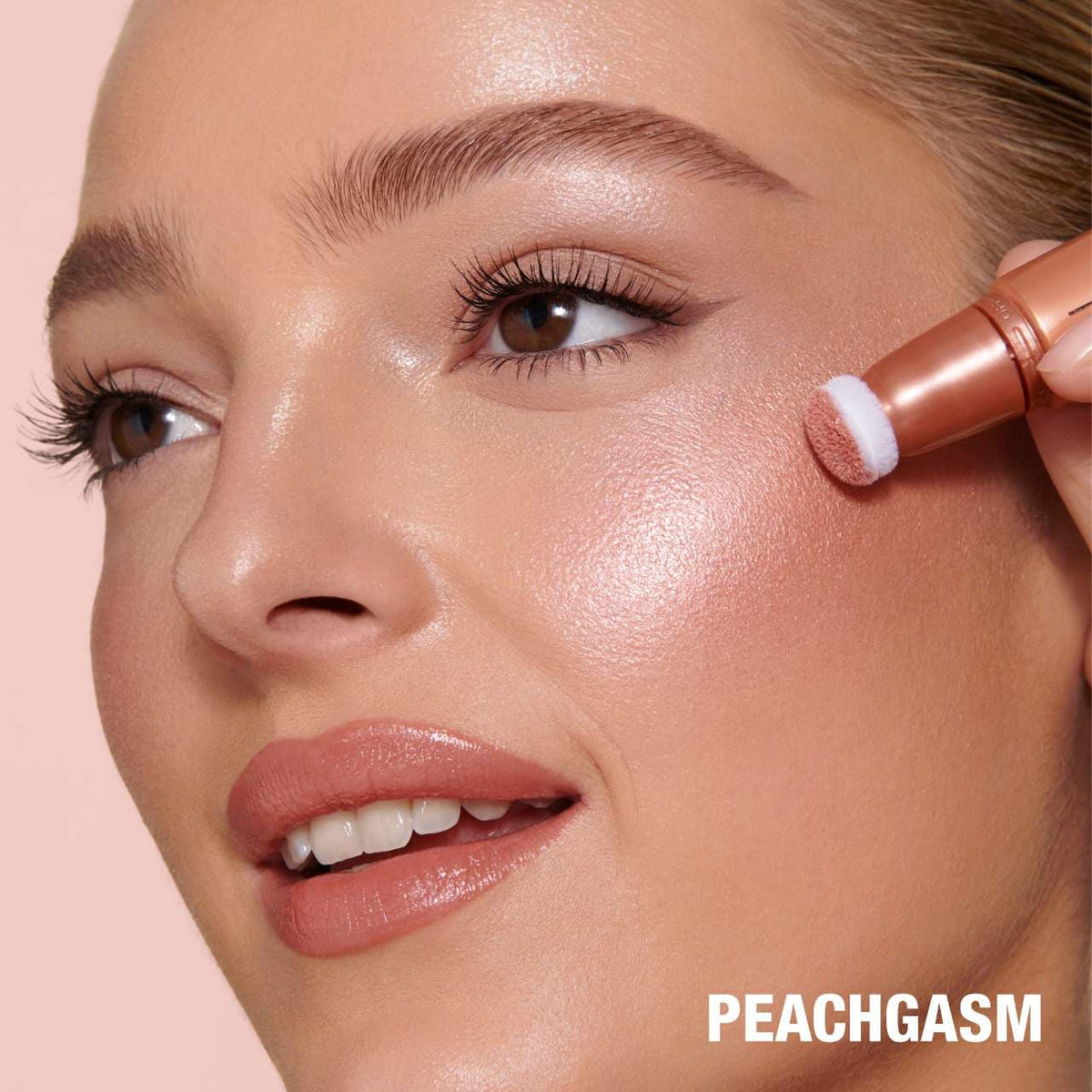 Charlotte Tilbury Beauty Highlighter Wand