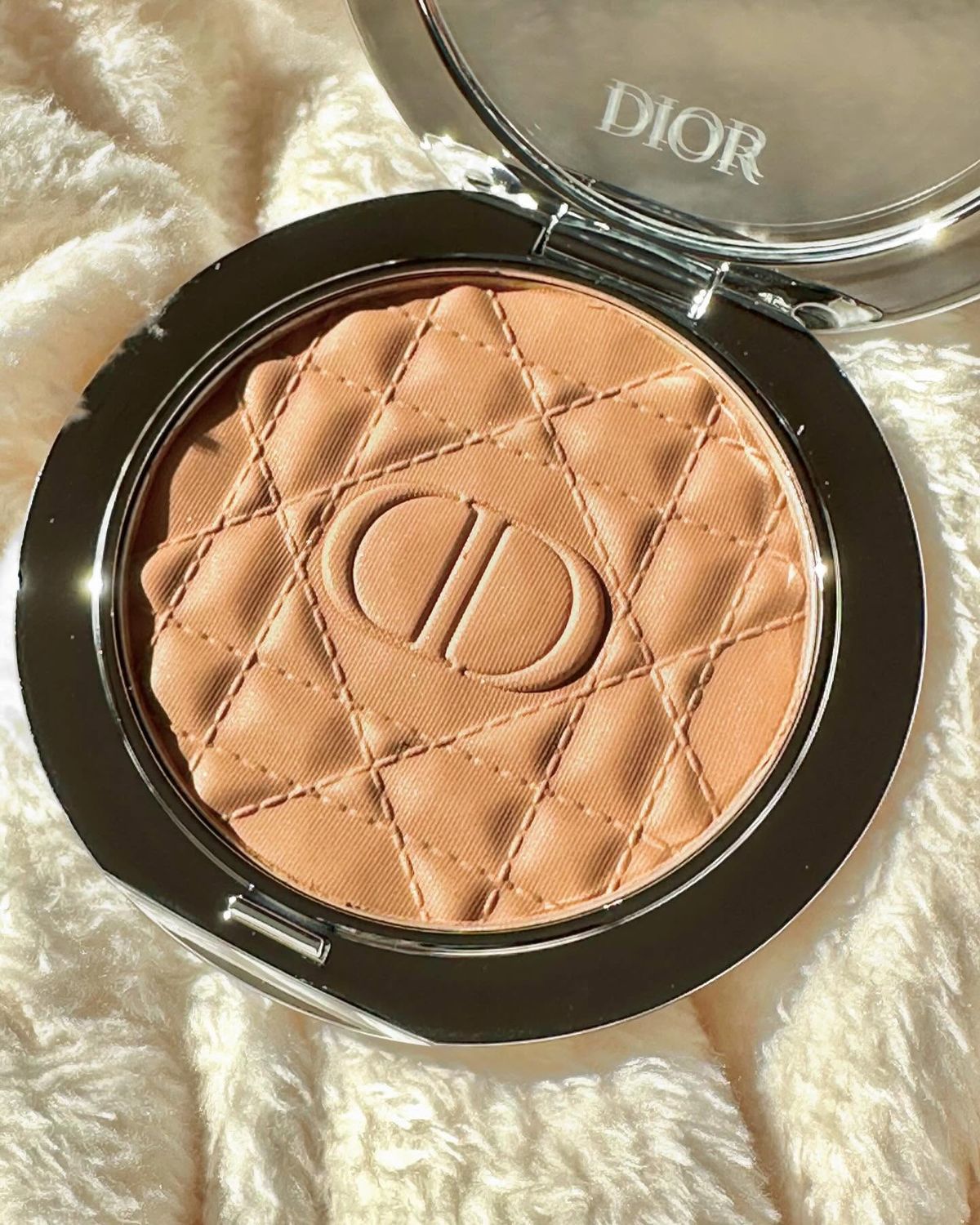 Dior Forever Nude Bronze Tanned-Effect