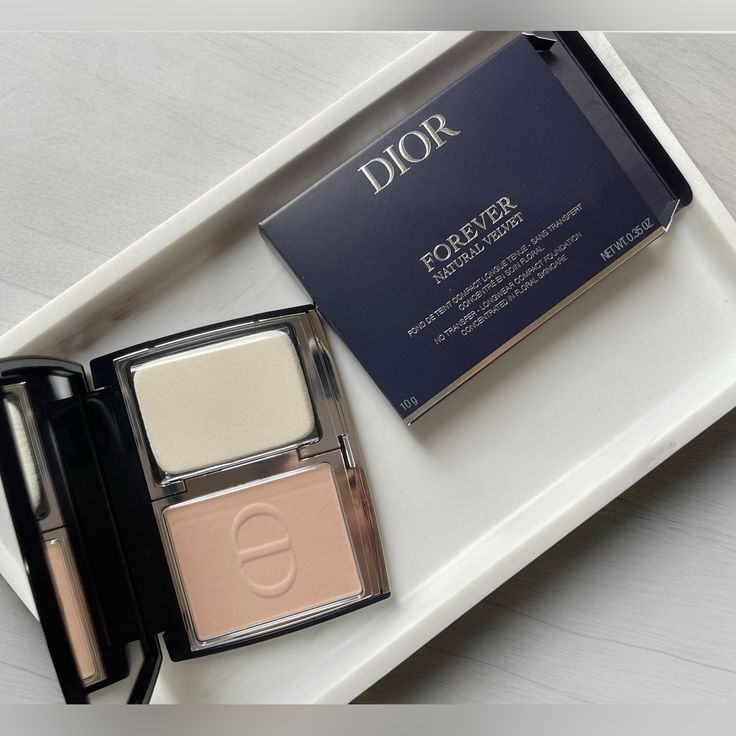 Dior – Forever Natural Velvet No-Transfer Compact Foundation