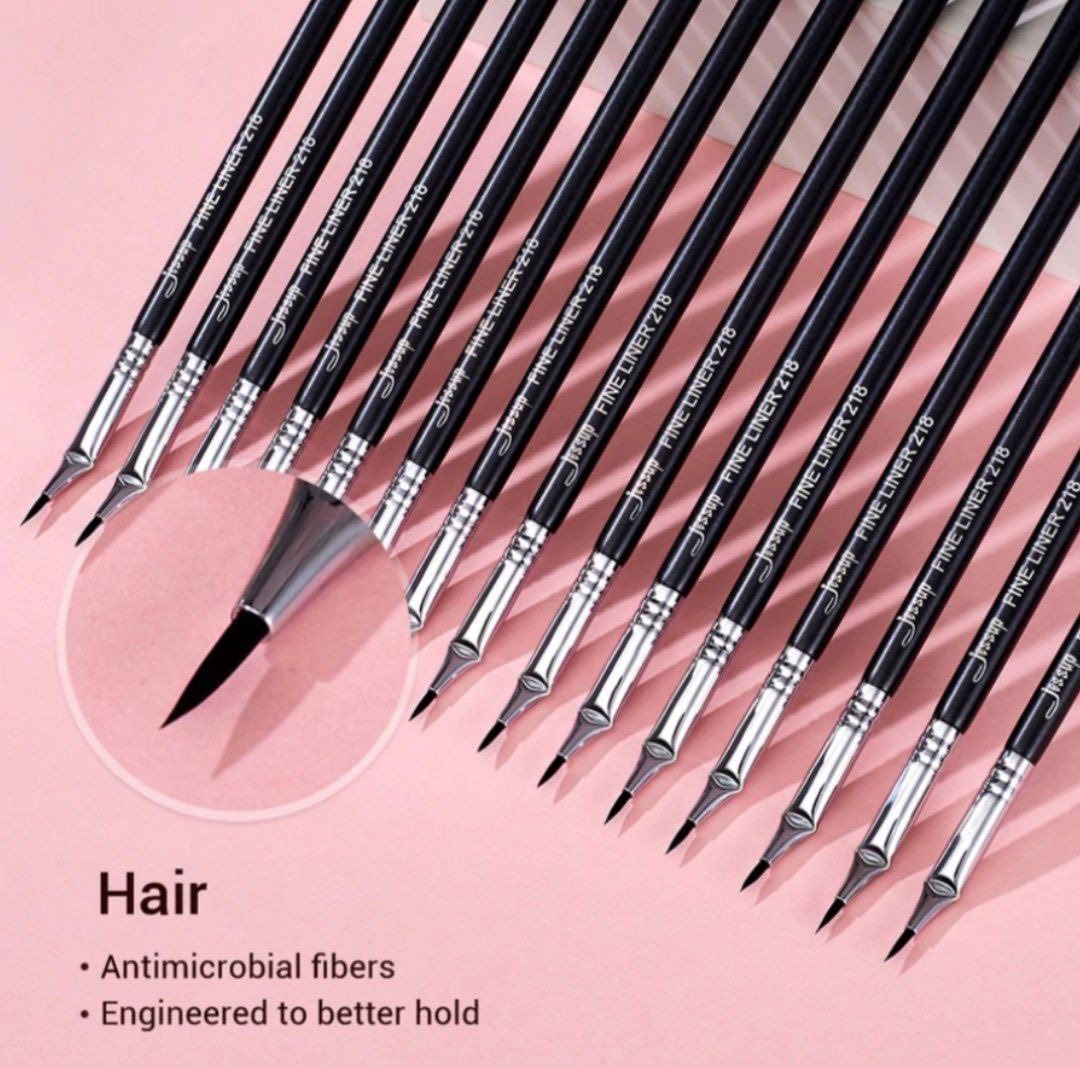 Ash Single Brush - 218 Fine Liner