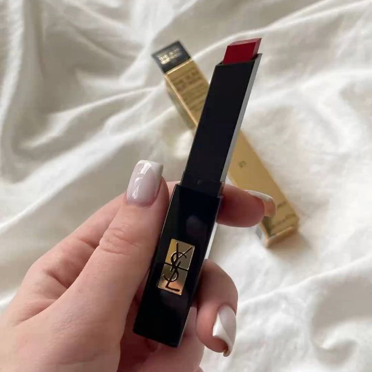 YVES SAINT LAURENT Rouge The Slim Velvet Radical Lipstick