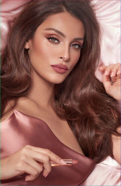 Charlotte Tilbury Cheek To Chic Blush