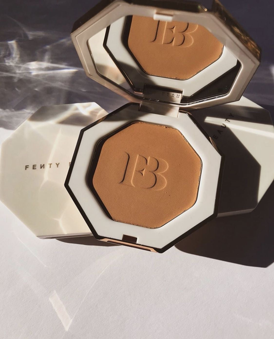 Fenty Beauty Sun Stalk’r Instant Warmth Bronzer 04