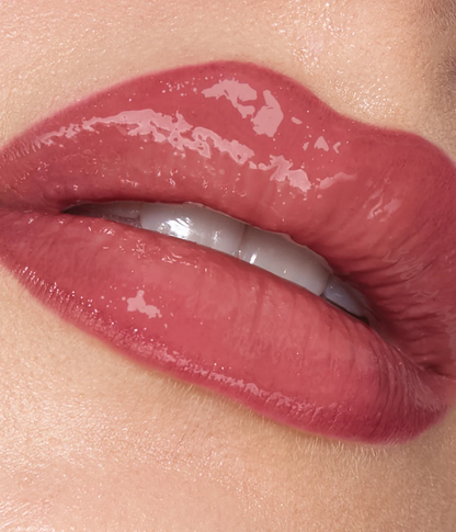 MAKEOUT SESH
LIP DUO
rosy nudes from hudabeauty