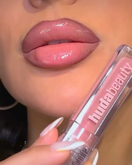 Huda Beauty FAUX FILLER Extra Shine Lip Gloss