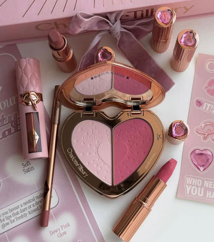 Charlotte Tilbury Pillow Talk Beauty Soulmates Blush Palette – Flawless Pink