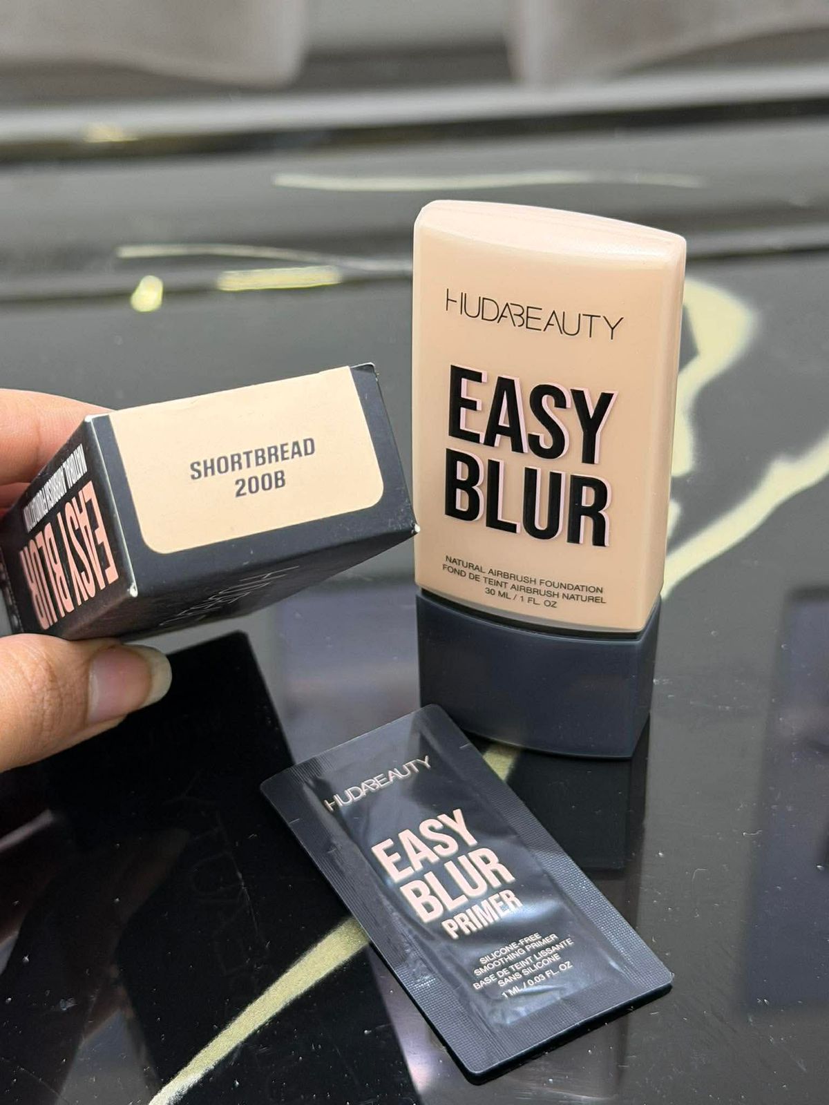 HUDA BEAUTY Easy Blur Natural Airbrush Foundation with Niacin-amide