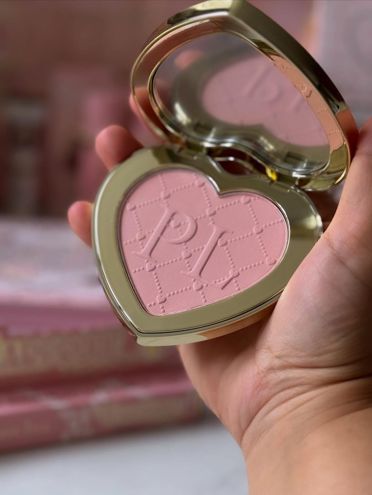 P. Louise – Under-Eye Brightening Powder - Shade Rose