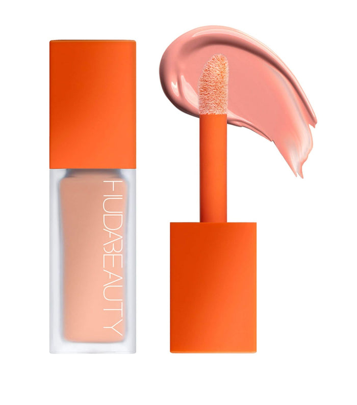 HUDA BEAUTY Faux Filter corrector & concealer full size