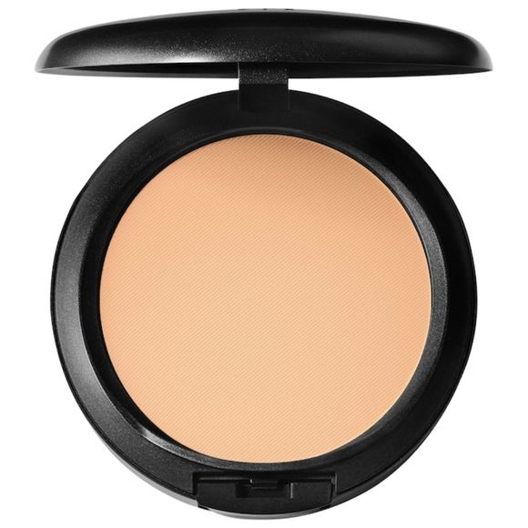 MAC Fix Foundation Powder