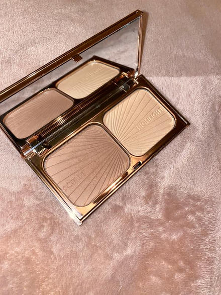 Charlotte Tilbury Filmstar Bronze & Glow – Light to Medium