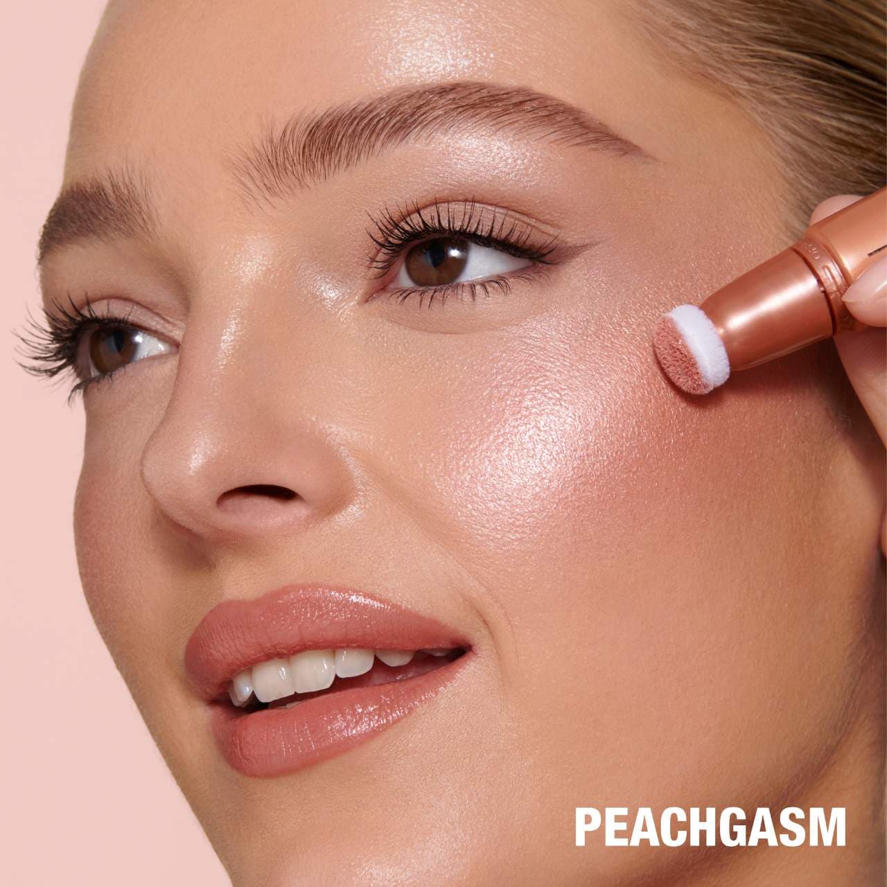 Charlotte Tilbury  Beauty Highlighter Wand