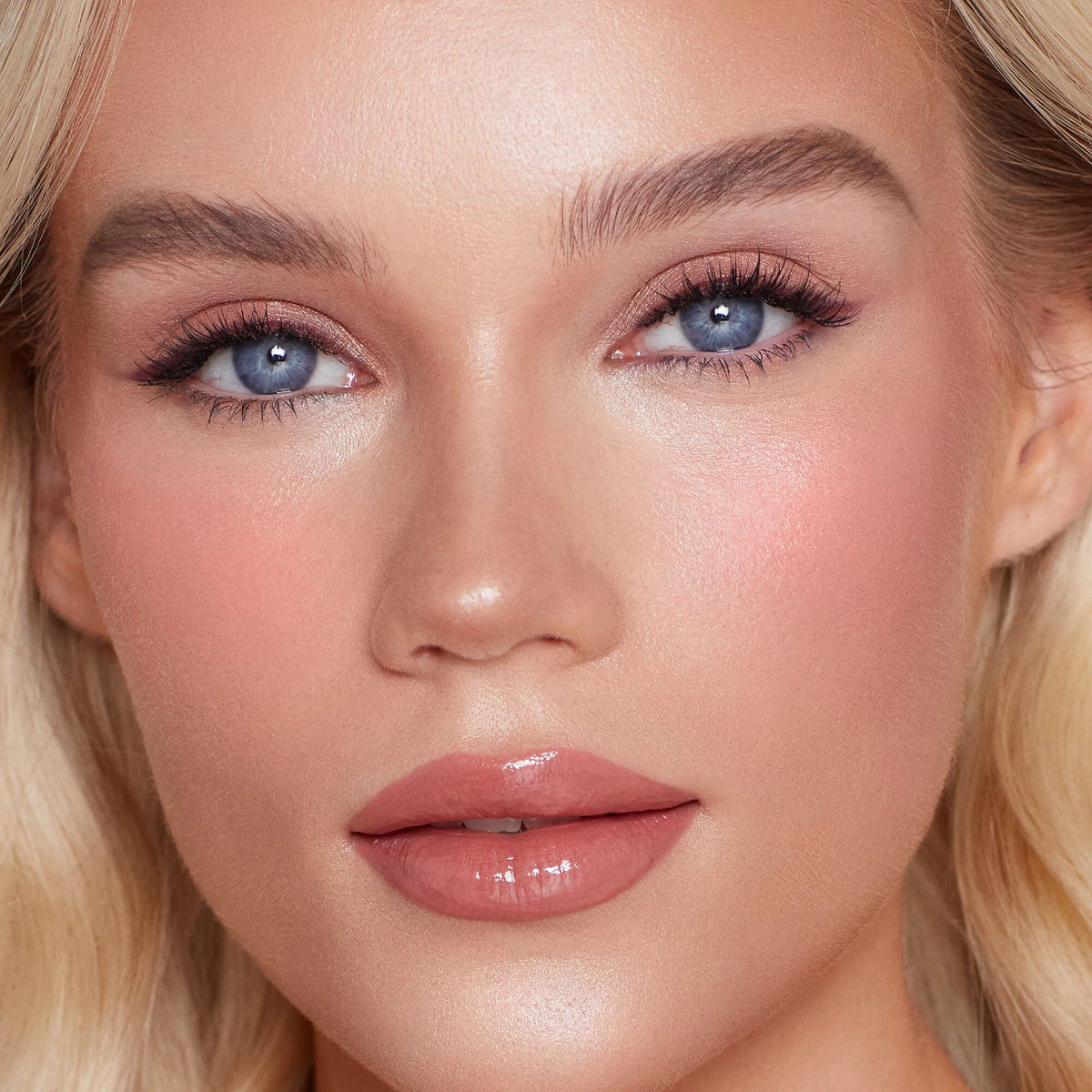 Charlotte Tilbury Matte Beauty Blush Wand